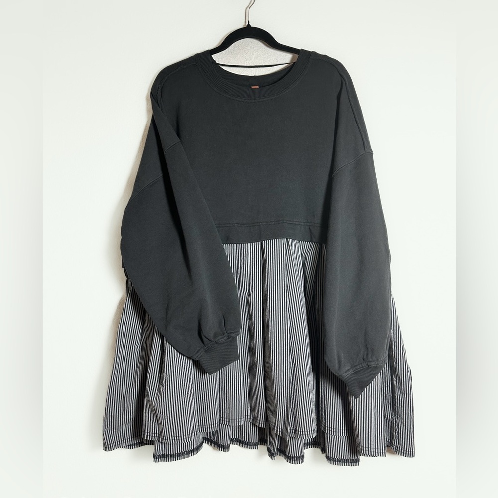Free People Elenor Striped Sweatshirt in Washed Black Combo size Small - Picture 14 of 14
